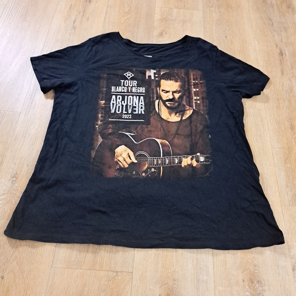 JTC Ricardo Arjona Tour T-Shirt Blanco Y Negro: 2023 Black Men's Size Large